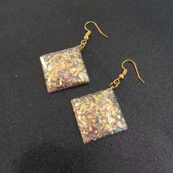 Champagne gold iridescent faux opal glitter diamond dangle earrings resin new - Picture 4 of 9